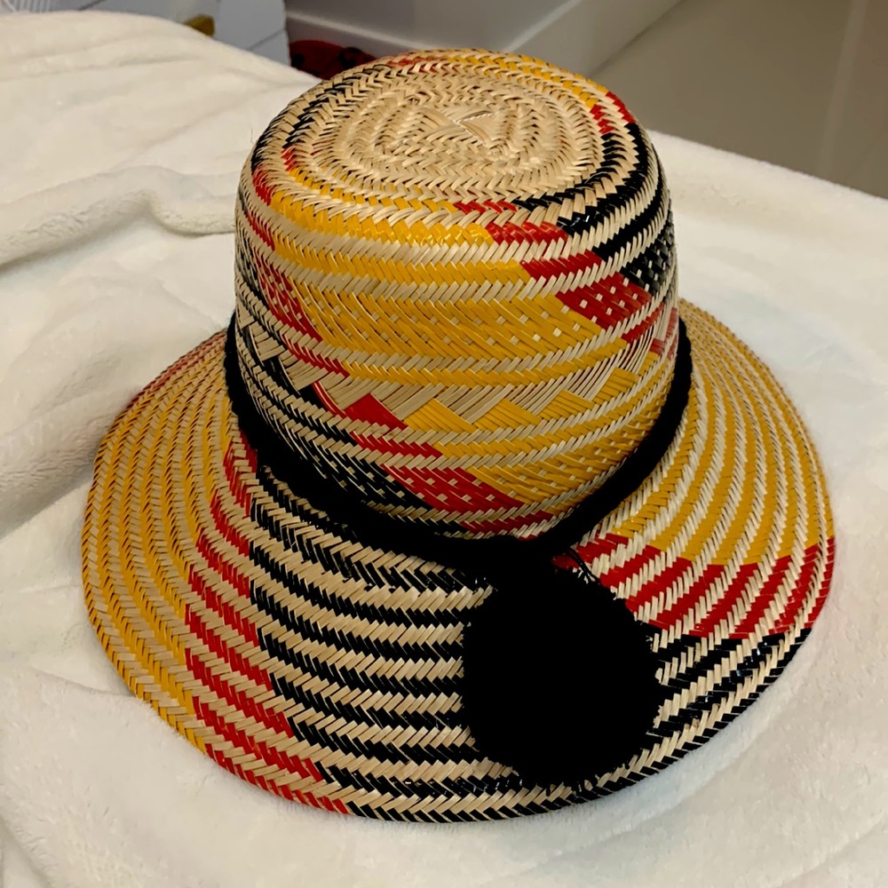 Handmade Wayuu Hat with Pompom